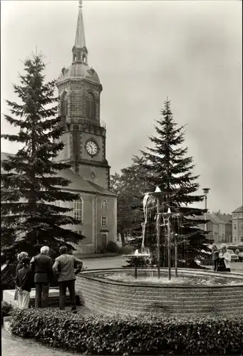 Ak Frauenstein im Erzgebirge, Markt mit Brunnen und Kirche