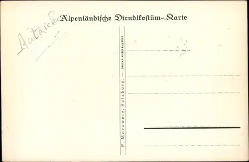 Ak Alpenländisches Dirndlkostüm, Frau in Tracht, Blumenvase, Blumen