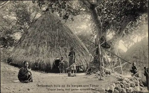Ak Insel Timor Westtimor Indonesien, Inlandsch huis op de bergen van Timor