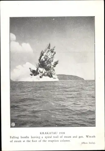 Ak Java Indonesien, Krakatau 1928, Falling bombs leaving a spiral trail of steam and gas