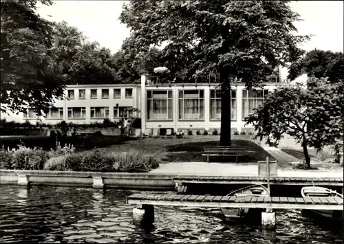 Ak Berlin Köpenick Rahnsdorf Hessenwinkel, Ferienheim der Handswerkskammer Berlin, Wasserfront