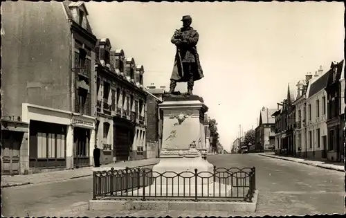 Ak Bapaume Pas de Calais, Denkmal für General Faidherbe