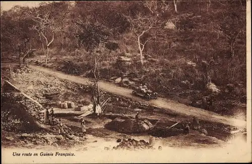 Ak Guinea, Eine Straße
