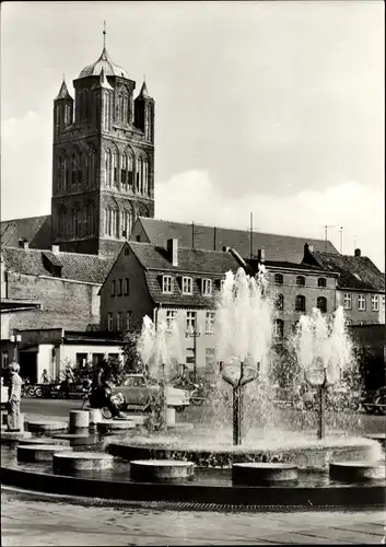 Ak Stralsund in Vorpommern, Wasserspiele an der Ossenreyer Straße