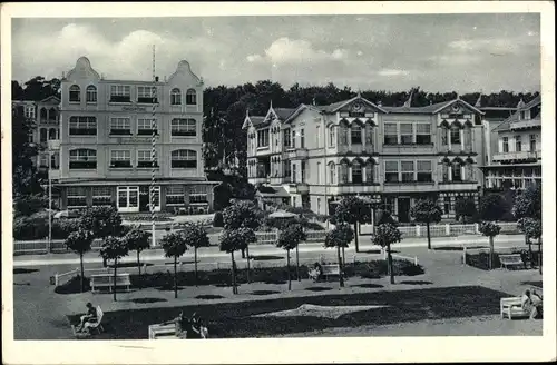 Ak Ostseebad Bansin Heringsdorf auf Usedom, Blick auf den Platz, Pension Germania, Seeblick