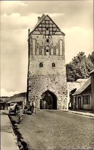 Ak Lychen in der Uckermark, Stargarder Tor, Kutsche