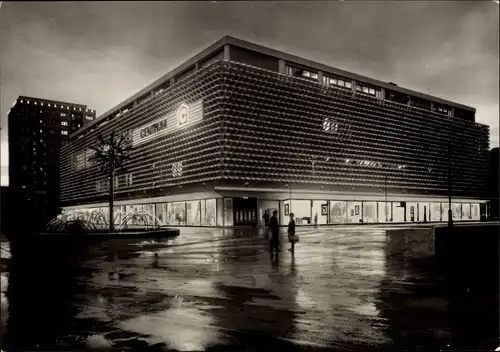 Ak Suhl in Thüringen, Centrum-Warenhaus, Nachtaufnahme