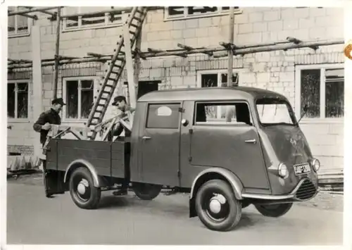 Foto Fahrzeug Firma Vidal Harburg, Tempo-Wiking Tieflader mit 2. Kabine