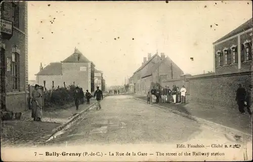 Ak Bully Grenay Pas de Calais, Die Rue de la Gare