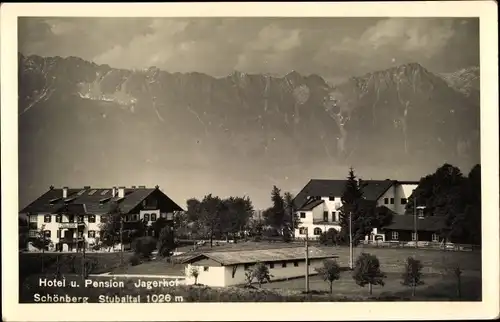 Ak Schönberg im Stubaital Tirol, Teilansicht mit Hotel und Pension Jägerhof