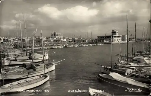 Ak Palma de Mallorca Balearische Inseln, Club Nautico, Hafen, Kathedrale