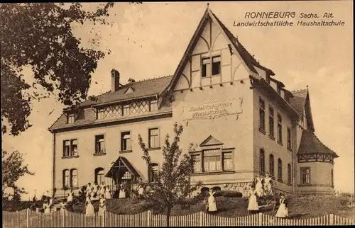 Ak Ronneburg in Thüringen, Landwirtschaftliche Haushaltschule
