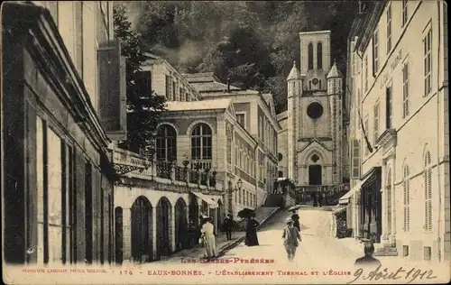 Ak Eaux Bonnes Pyrénées Atlantiques, Das Thermalbad und die Kirche