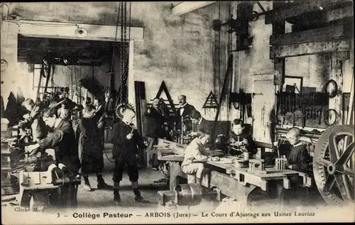 Ak Arbois Jura, Pasteur College, Anpassungskurs in den Laurioz-Fabriken
