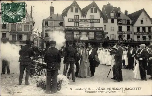 CPA Beauvais Oise, Fetes de Jeanne Hachette, Demoiselle tirant le Canon, La Belle Jardiniere
