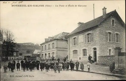 Ak Bonneuil in Valois Oise, La Poste und Schule für Jungen