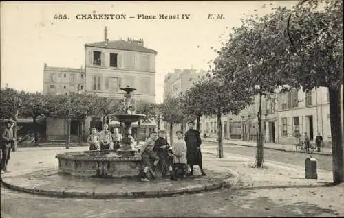 Ak Charenton le Pont Val de Marne, Place Henri IV