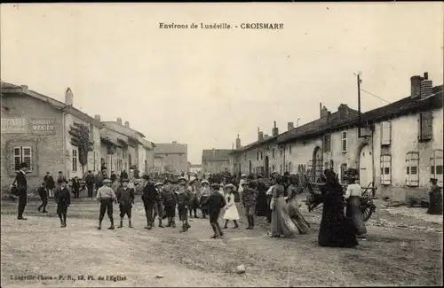 Ak Croismare Meurthe et Moselle, A Street, Chocolat Menier, Dubonnet