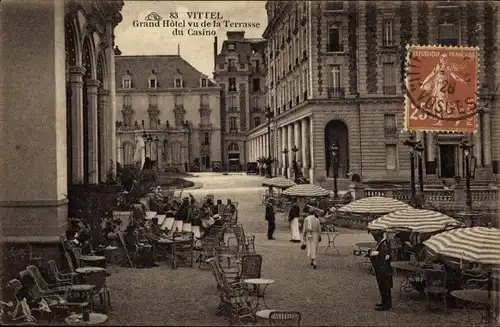 Ak Vittel Lothringen Vosges, Grand Hôtel vu de la Terrasse du Casino