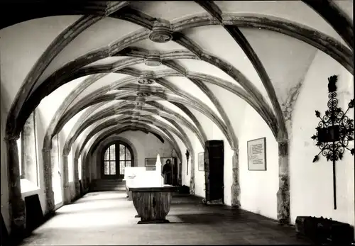 Ak Saalfeld an der Saale Thüringen, Thür. Heimatmuseum Saalfeld, Westl. Kreuzgang