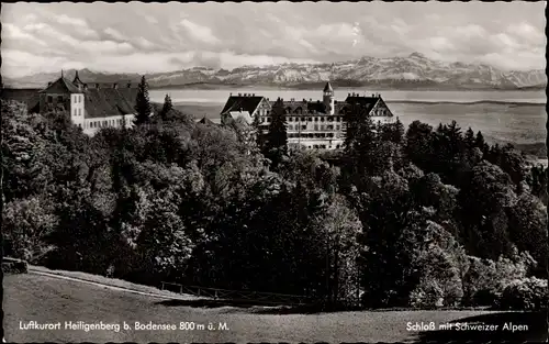 Ak Heiligenberg in Baden, Schloss mit Schweizer Alpen