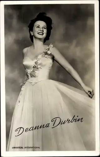 Ak Schauspielerin Deanna Durbin, Portrait, Kleid