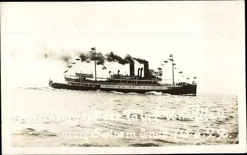 Foto Ak Dampfer Hindenburg, Bäderdampfer auf der Fahrt von Pillau nach Swinemünde 1922