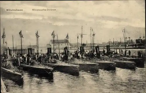 Ak Deutsche Kriegsschiffe, Minensuch-Division in Wilhelmshaven, Kaiserliche Marine