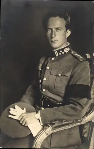 Ak König Leopold III. von Belgien, Portrait in Uniform