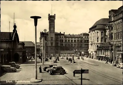 Ak Erfurt in Thüringen, Bahnhofsplatz