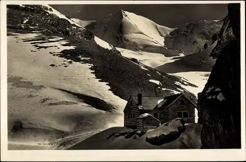 Ak Blüemlisalp Kanton Bern Schweiz, Klubhütte Kohtürli mit weisser Frau