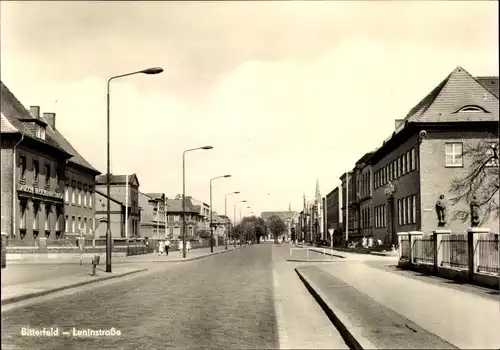 Ak Bitterfeld in Sachsen Anhalt, Leninstraße, Sparkasse