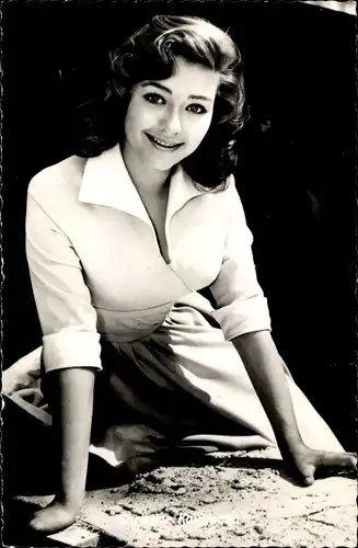 Ak Schauspielerin Christine Kaufmann, Portrait