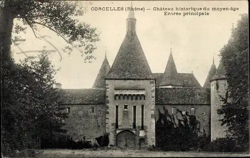 Ak Corcelles im Beaujolais Rhône, historisches Schloss aus dem Mittelalter, Haupteingang