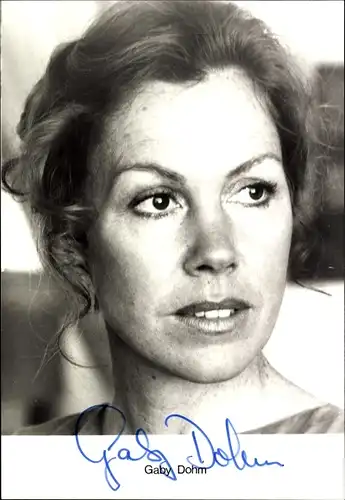 Ak Schauspielerin Gaby Dohm, Portrait, Autogramm