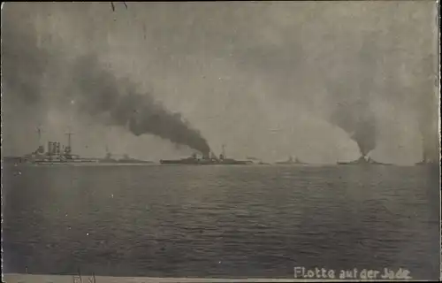 Foto Ak Deutsche Kriegsschiffe, Flotte auf der Jade, Schlachtkreuzer, Kaiserliche Marine