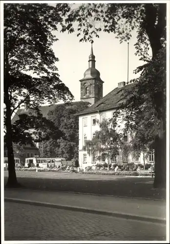 Foto Ak Erfurt in Thüringen, Karl Marx Platz, Kirche, Straßenbahn