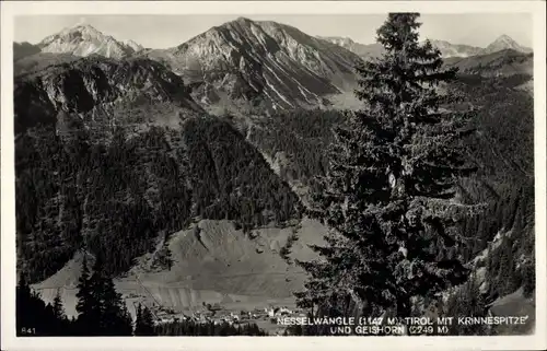 Ak Nesselwängle in Tirol, Gesamtansicht mit Krinnespitze und Geisorn