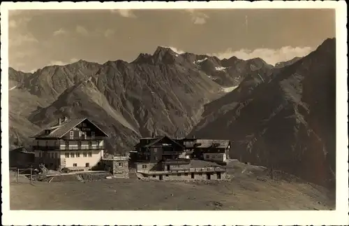 Ak Hochsölden Sölden in Tirol, Hotel vor Gebirge