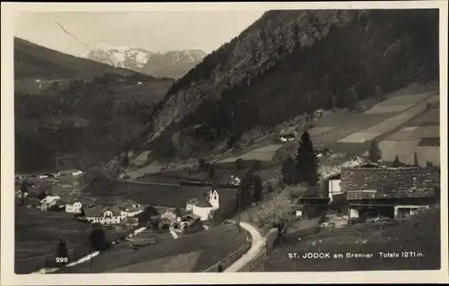 Ak St Jodok am Brenner Tirol, Teilansicht ins Tal, Ort