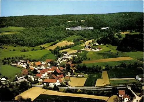 Ak Schwabthal Bad Staffelstein am Main Oberfranken, Blick auf den Ort, Kurklinik Lautergrund