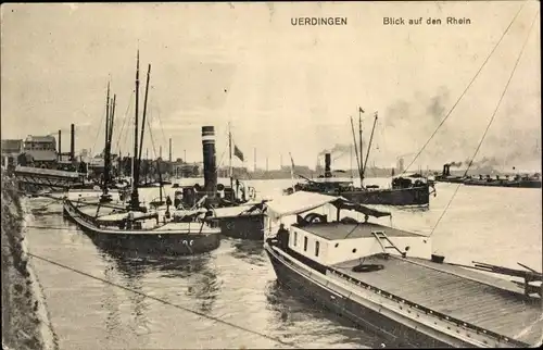 Ak Uerdingen Krefeld am Niederrhein, Blick auf Dampfer und Frachtschiffe auf dem Rhein