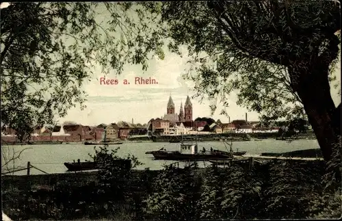 Ak Rees am Niederrhein, Teilansicht, Rheinufer, Schiff, Fähre, Anleger