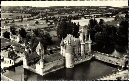 Ak La Clayette Saone-et-Loire, Das Schloss