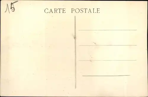 Ak Solutré Pouilly Saône et Loire, Das Kreuz zeigt den Ort der Ausgrabungen an, Panorama