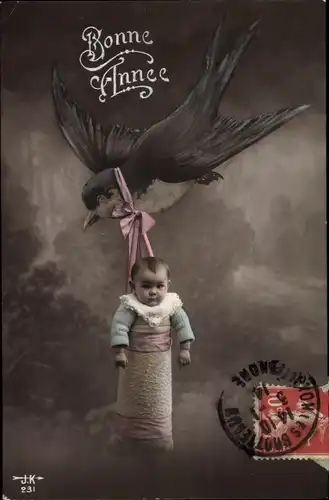 Ak Glückwunsch Neujahr, Schwalbe trägt ein Baby