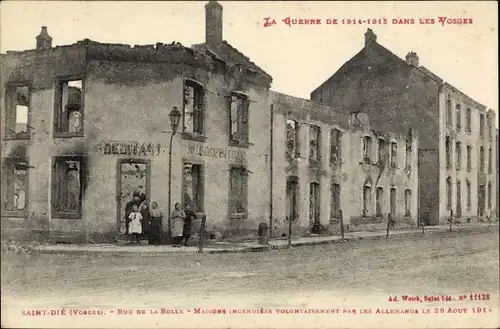 Ak Saint Dié des Vosges, Rue de la Bolle, zerstörte Häuser, Krieg 1914-1915