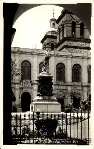 Ak Córdoba Argentinien, Blick auf Statue