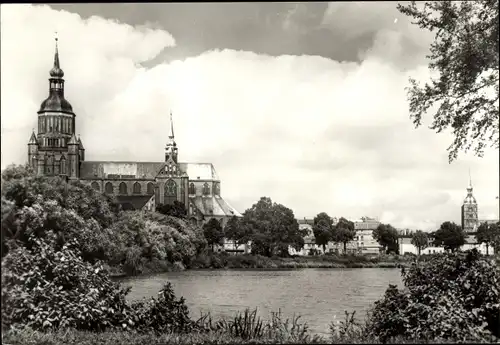 Ak Stralsund in Vorpommern, Frankenteich, Marienkirche und Nicolaikirche