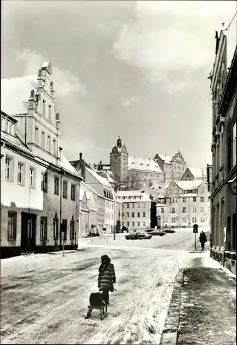 Ak Colditz in Sachsen, Blick zum Markt, Winteransicht